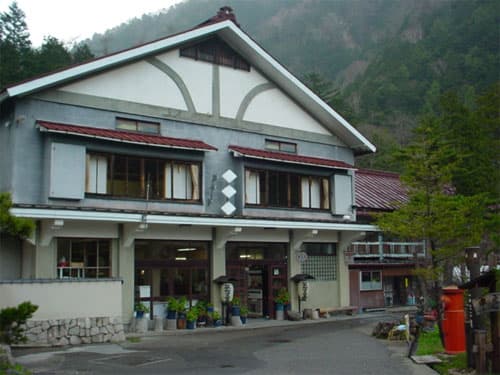 中房温泉　（源泉湯宿を守る会）