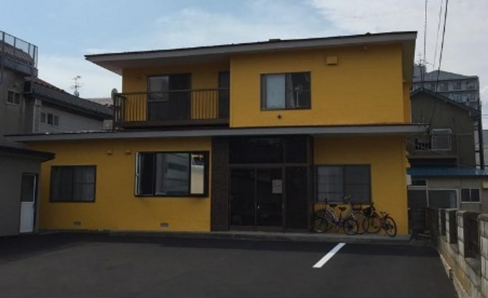 函館駅近くの外国人客が９割を超える一軒家を改装した民宿　＾