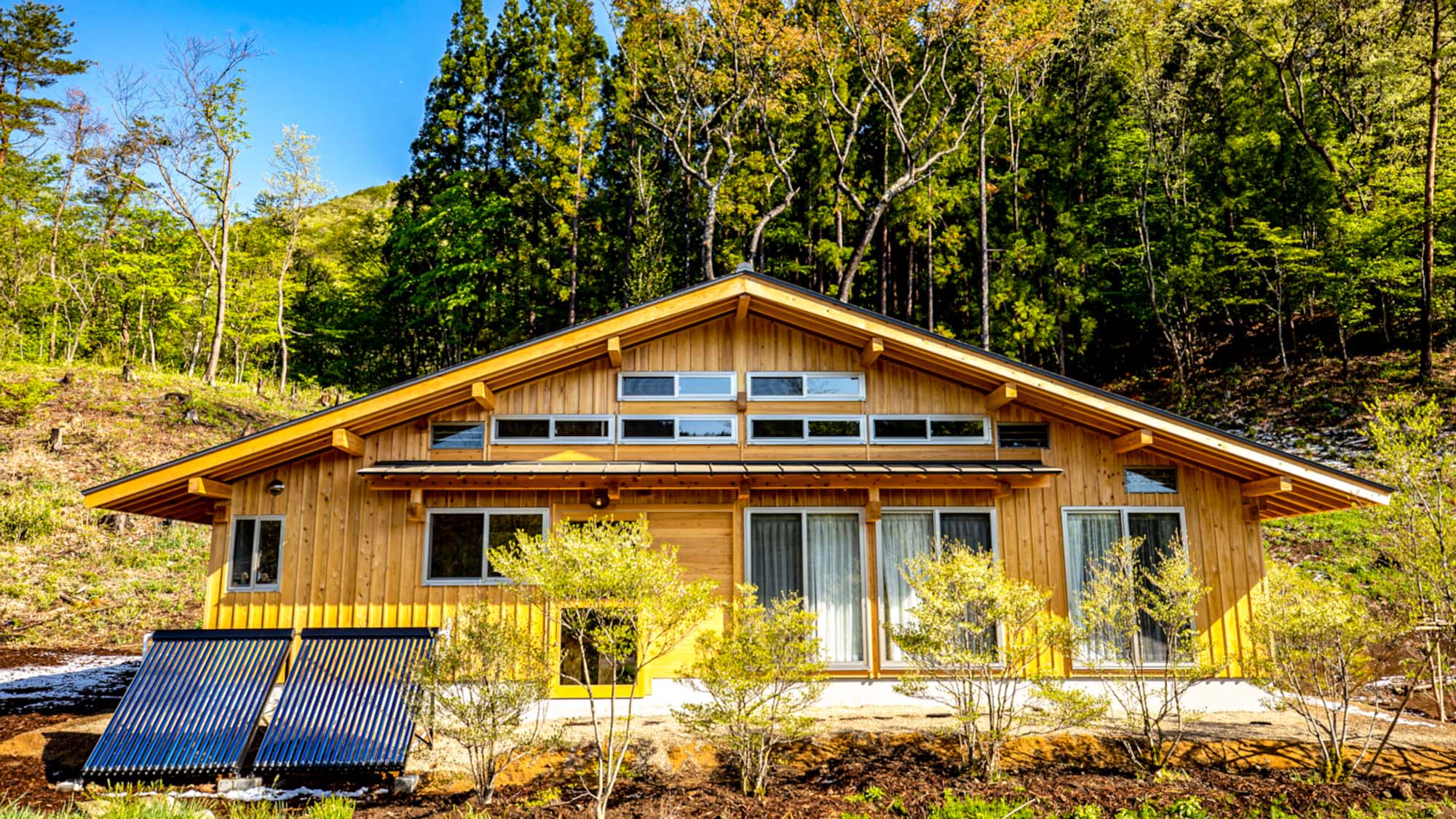 Ｅｃｏｍｍｏｄａｔｉｏｎ　百のやど