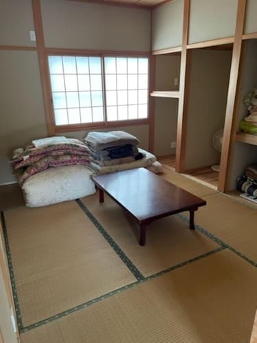 の離れ家　あいな　＾