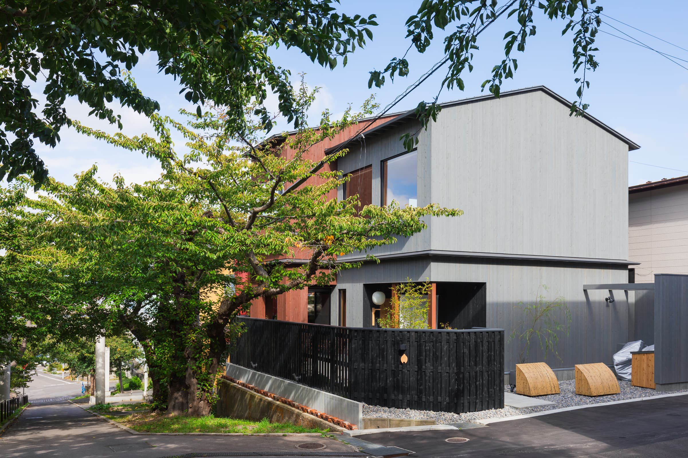 住三吉の宿　桜山路