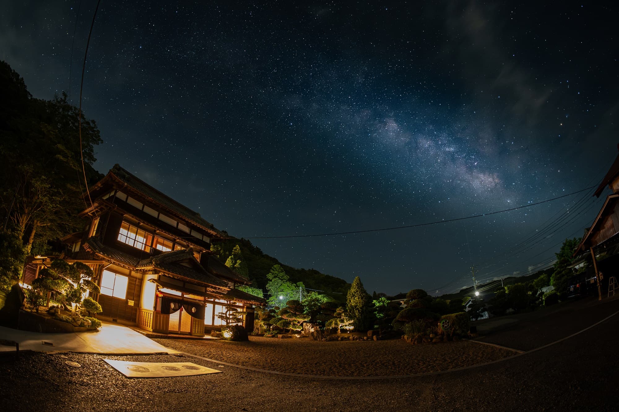 古民家の宿「和ごろも　－ＷＡＧＯＲＯＭＯ－」