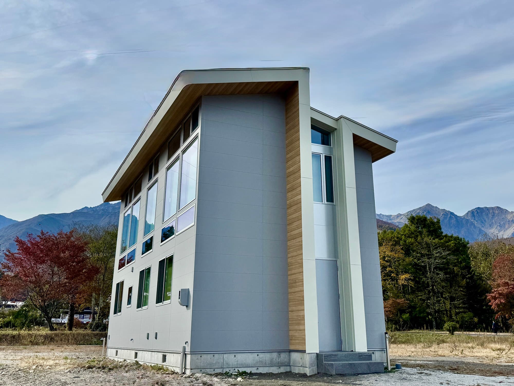 ＭＫ　ＨＯＵＳＥ