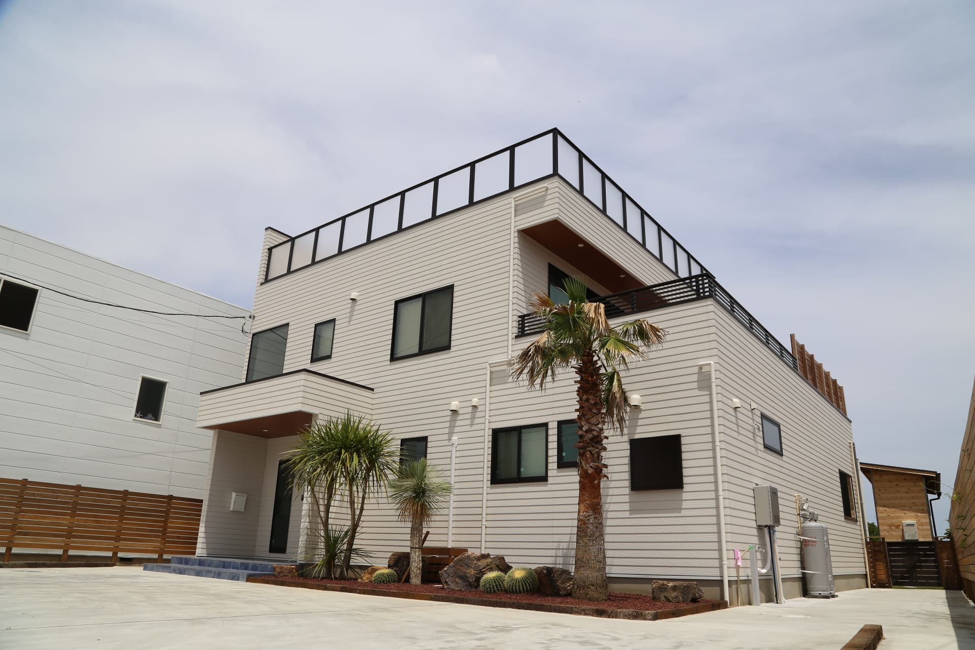 ８８　ＢＥＡＣＨ　ＲＥＳＯＲＴ　Ｔｏｒａｍｉ