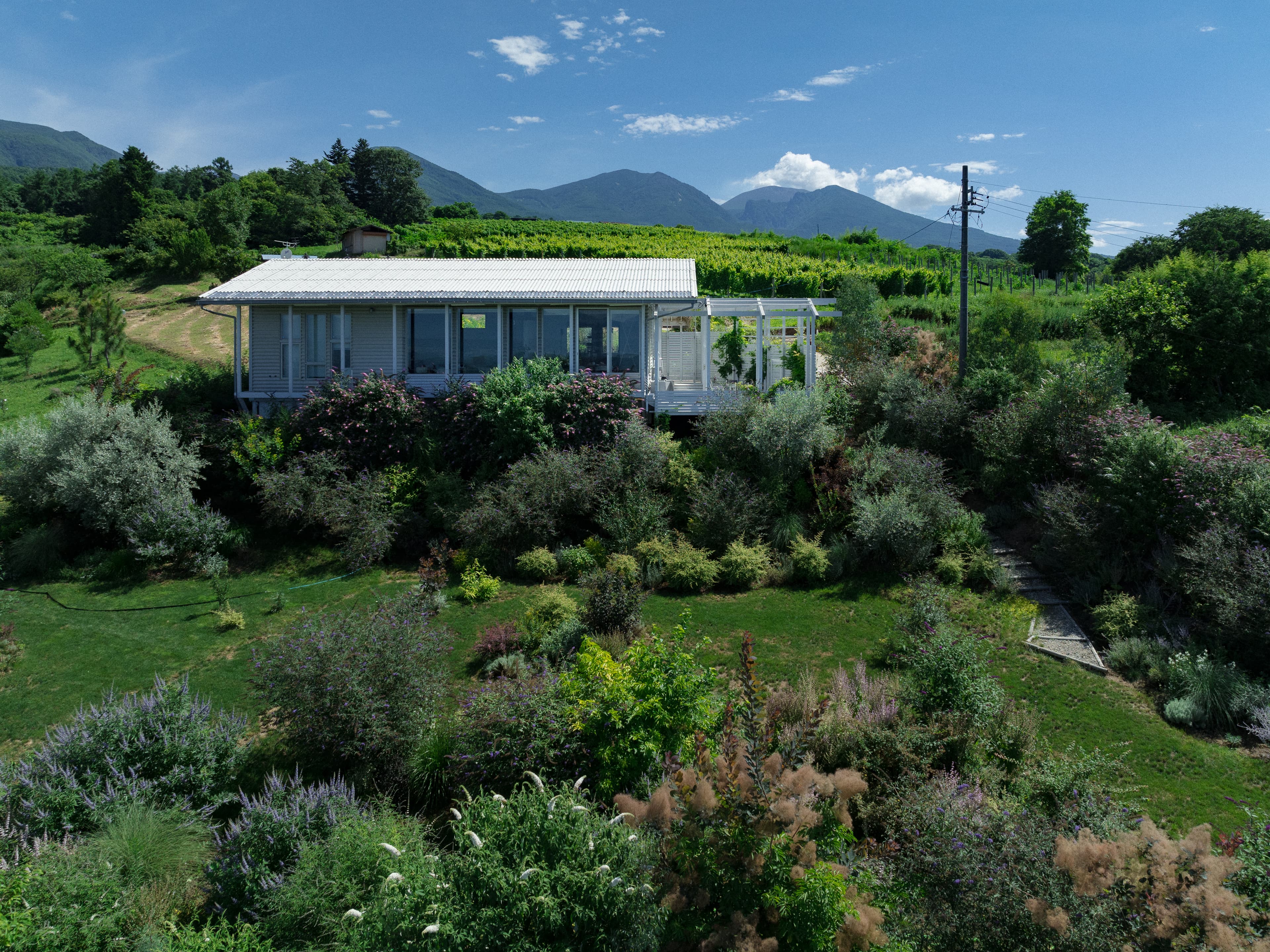 ＡＳＮＯＶＡ　ＲＥＳＯＲＴ　／　空の家ガーデン