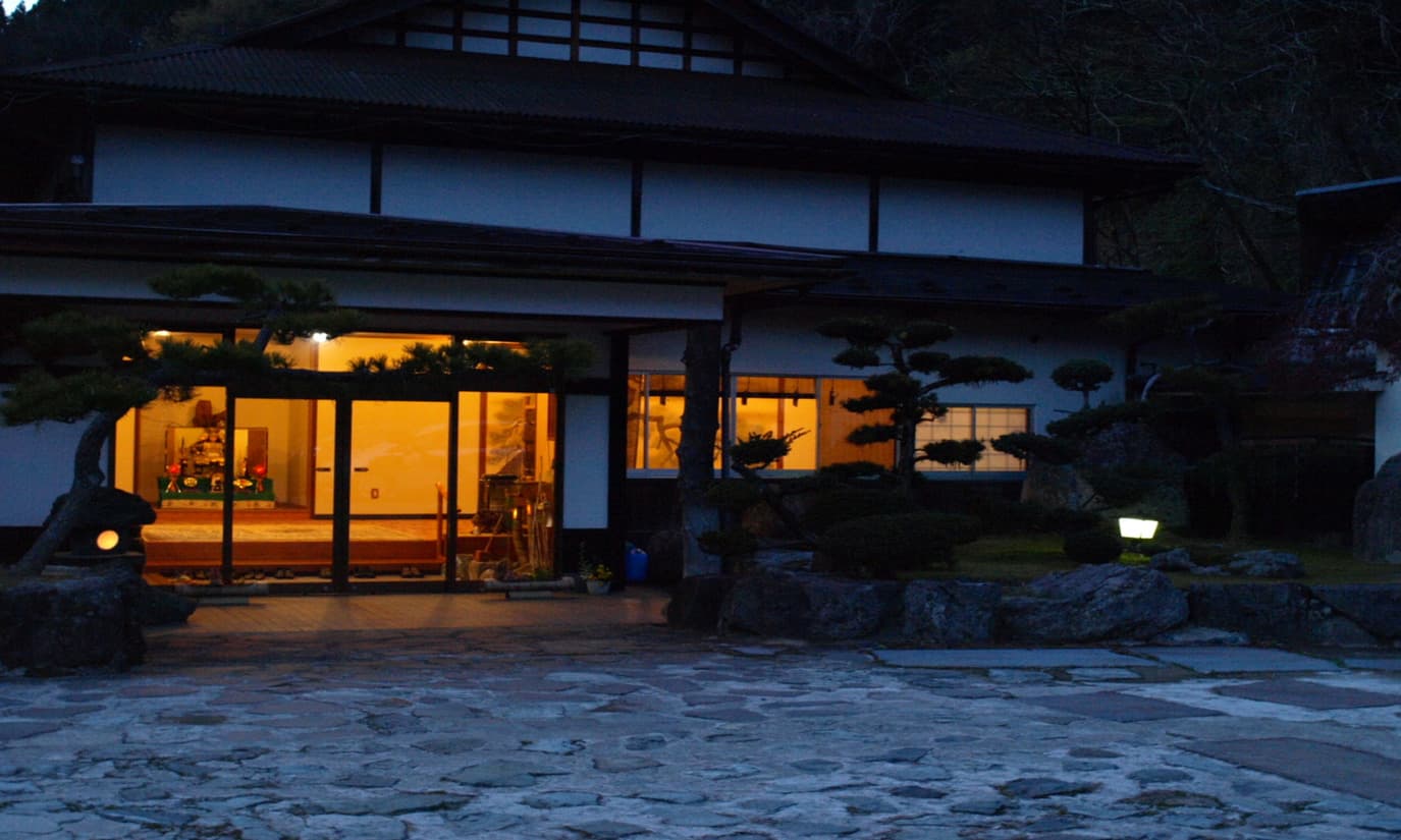 湯村温泉　伯雲亭