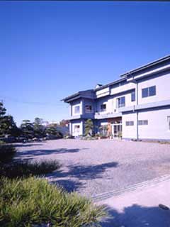 素朴な宿　仁宝