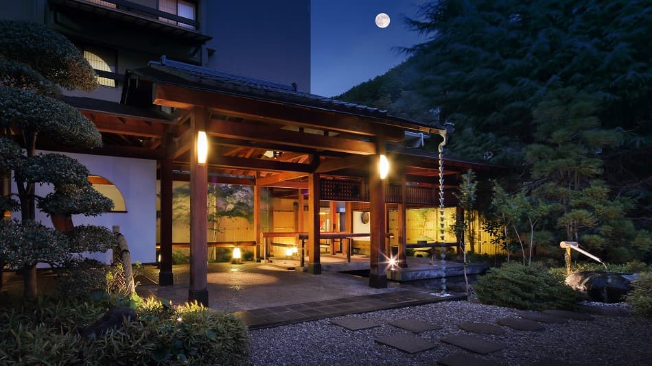 戸倉上山田温泉　クラブウィンダム千曲館長野