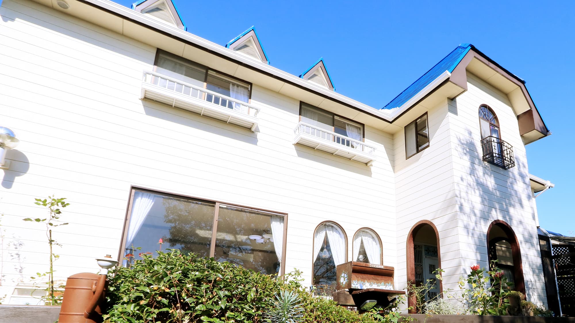 花と緑に囲まれたお宿 青い風ガーデン