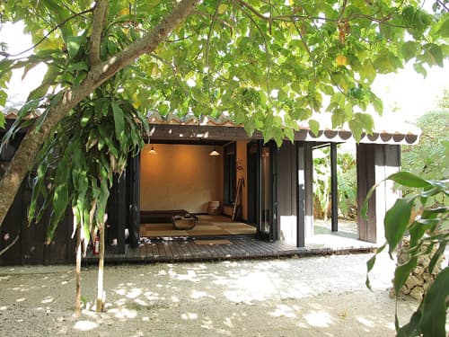 竹富島 茜屋 たけとみじま あかねや <竹富島>