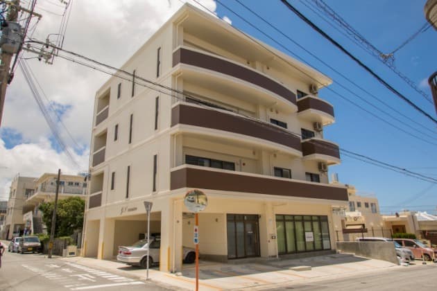 Condominium Thingara ^