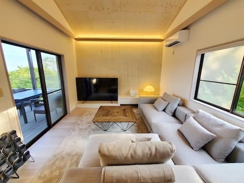 オザッキー大室高原9丁目 ^