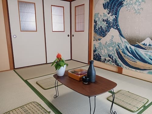 【MIZUKI-YA】白浜駅まで車で7分!観光地へのアクセス抜群!9名宿泊可能/民泊