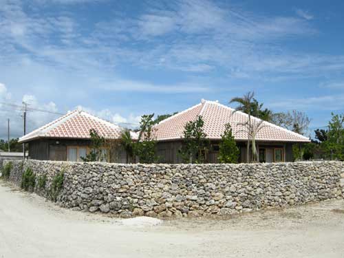 一日一組の宿 すかぶら <竹富島>
